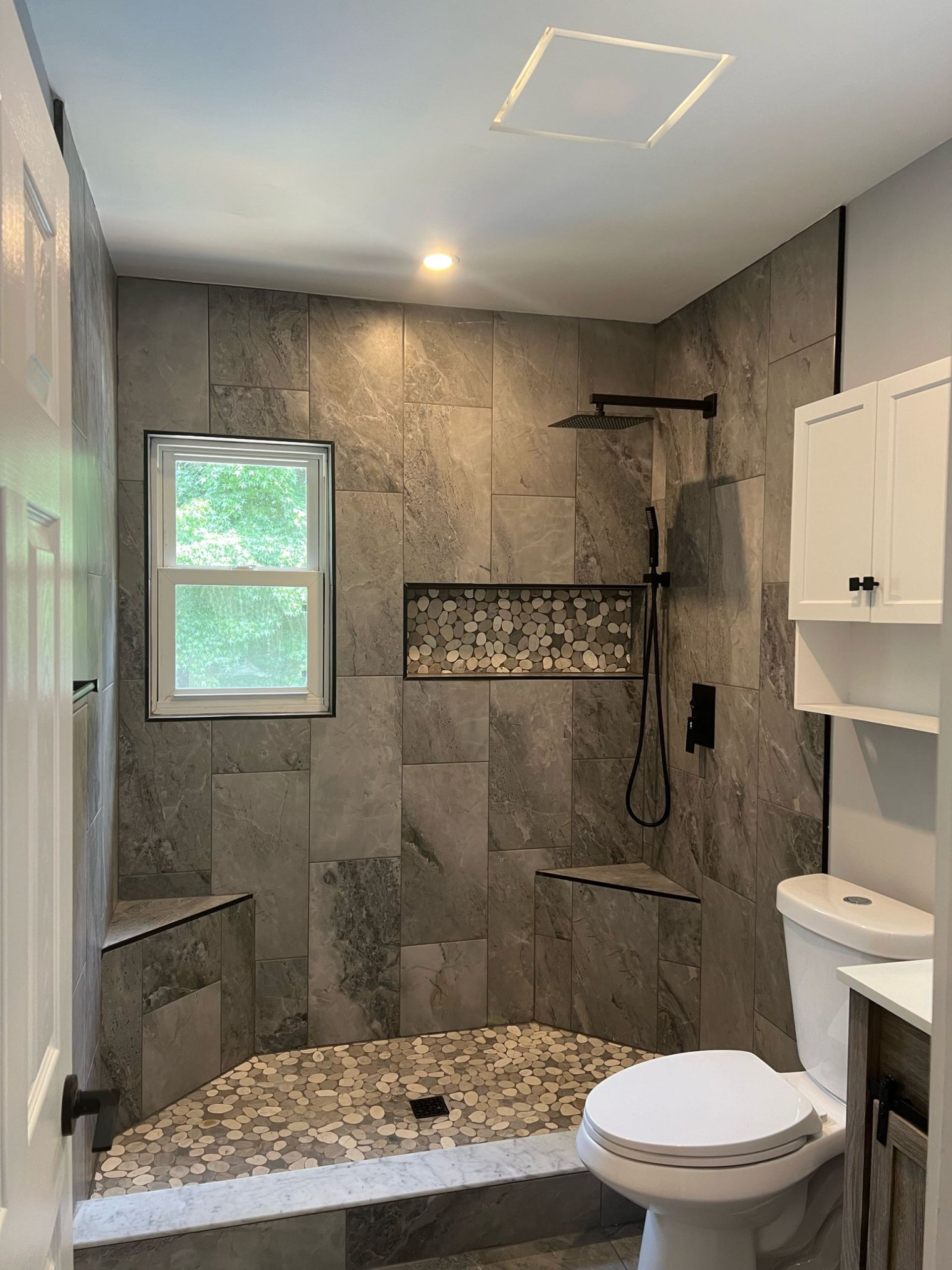 Bathroom-with-Luxury-Tile-Work